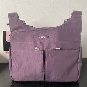 NWT Baggallini Crossbody, Lightweight Water-resistant Handbag in Misty Pink